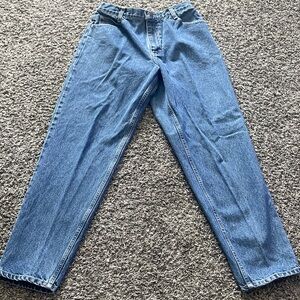 Vintage Women’s GITANO Medium Wash Blue Jeans (28W/31L)
